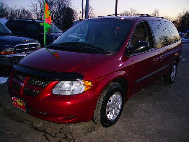 Dodge Grand Caravan 2003 photo 2