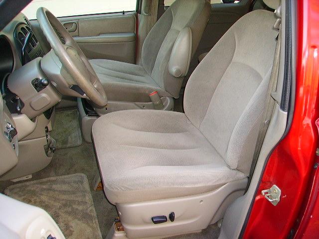 Dodge Grand Caravan 2003 photo 4