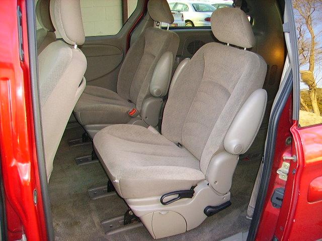Dodge Grand Caravan 2003 photo 5