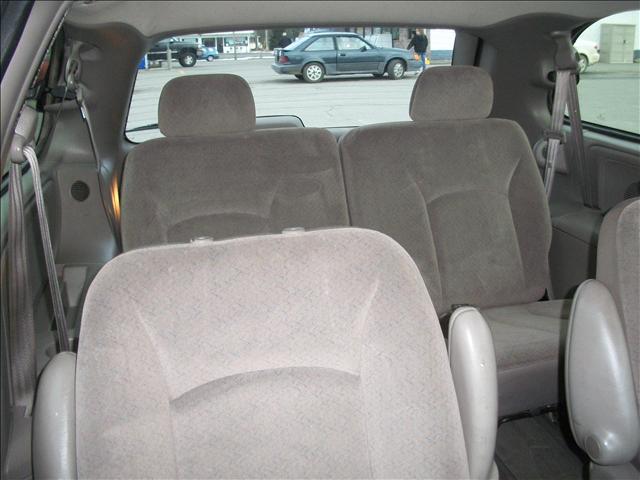 Dodge Grand Caravan 2003 photo 3