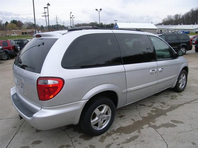 Dodge Grand Caravan 2003 photo 1
