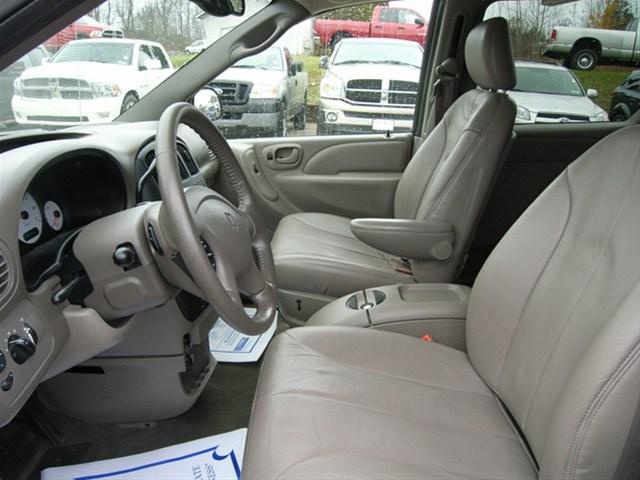 Dodge Grand Caravan 2003 photo 4