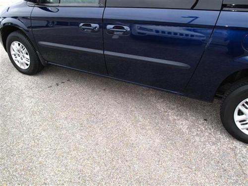 Dodge Grand Caravan 2003 photo 2