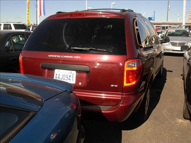 Dodge Grand Caravan 2003 photo 2