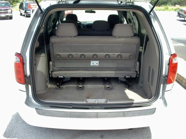 Dodge Grand Caravan 2003 photo 4