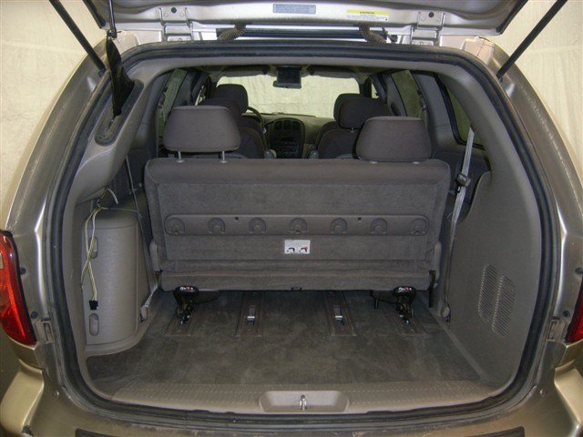 Dodge Grand Caravan 2003 photo 4