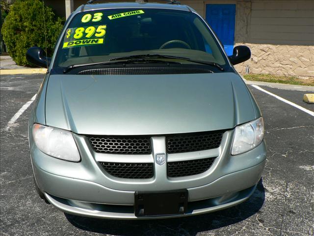 Dodge Grand Caravan 2003 photo 1