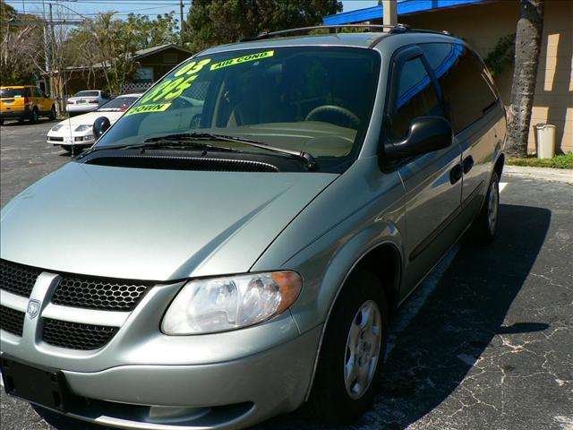 Dodge Grand Caravan 2003 photo 2
