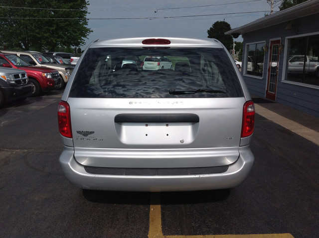 Dodge Grand Caravan 2003 photo 4