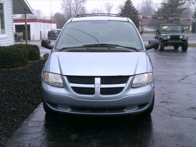 Dodge Grand Caravan 2003 photo 2
