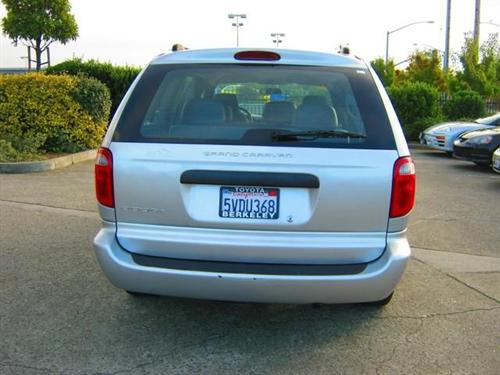 Dodge Grand Caravan 2004 photo 2