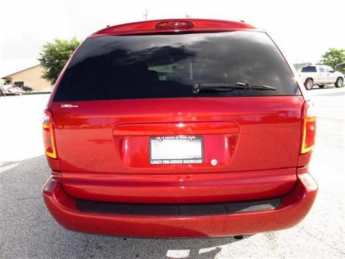 Dodge Grand Caravan 2004 photo 1