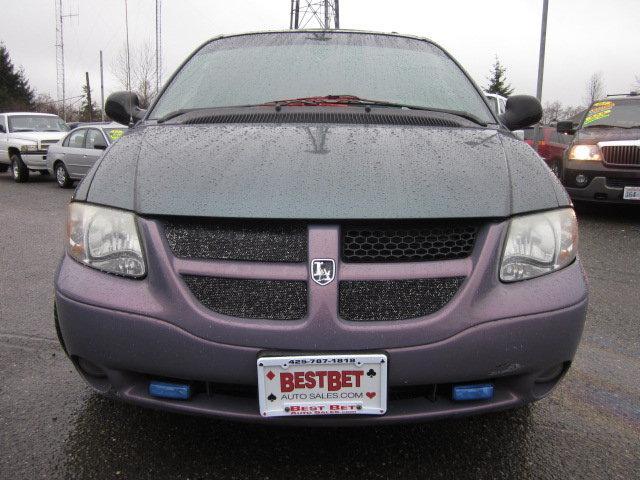 Dodge Grand Caravan 2004 photo 1