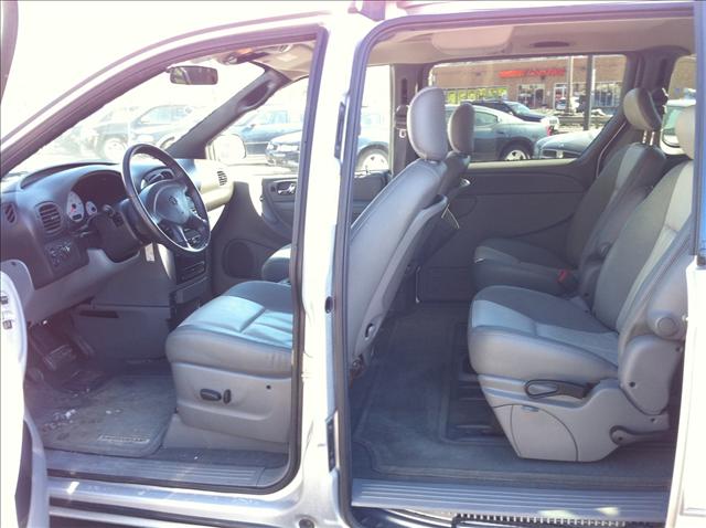 Dodge Grand Caravan 2004 photo 3