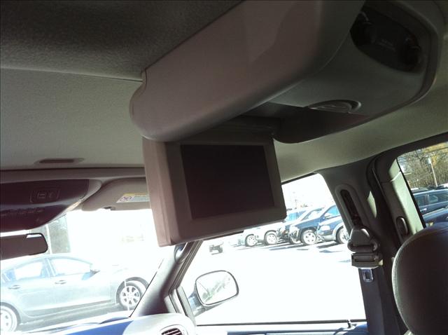 Dodge Grand Caravan 2004 photo 4