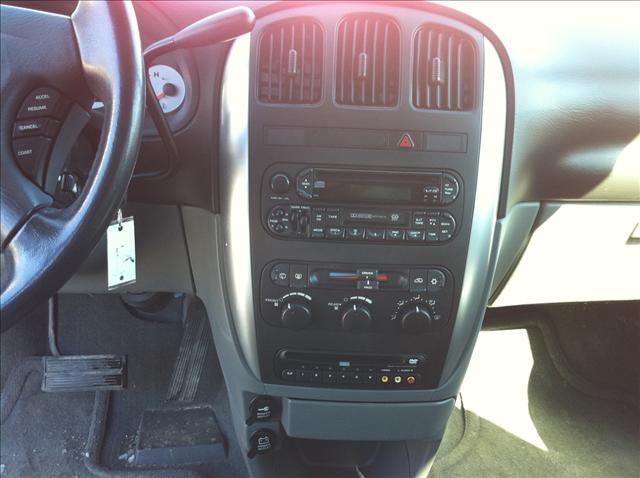 Dodge Grand Caravan 2004 photo 5