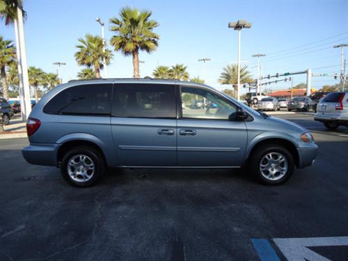 Dodge Grand Caravan 2004 photo 1