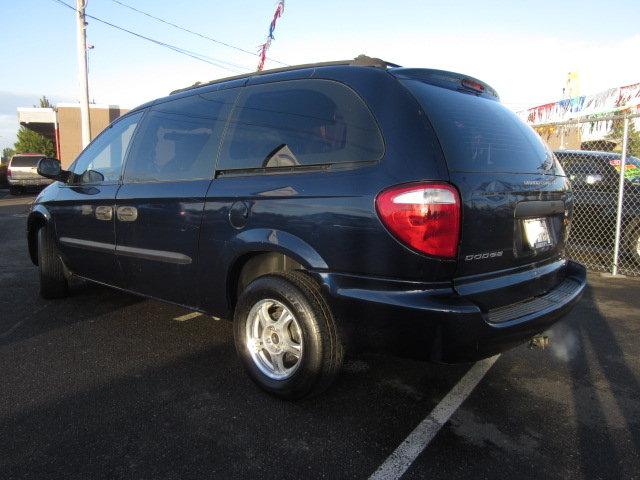 Dodge Grand Caravan 2004 photo 3