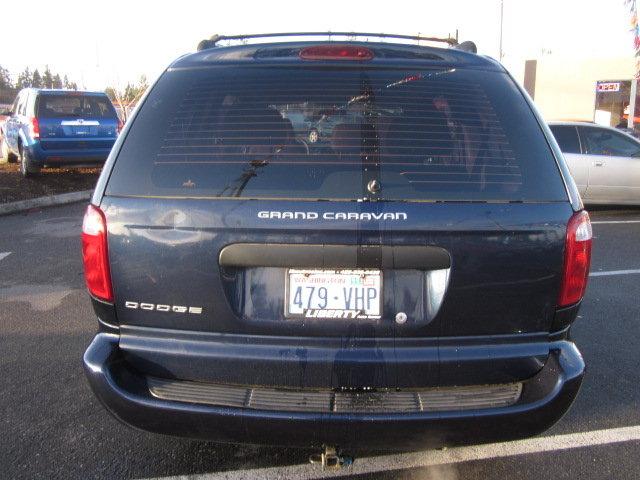 Dodge Grand Caravan 2004 photo 4