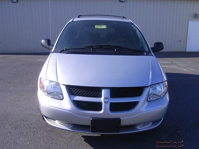 Dodge Grand Caravan 2004 photo 1