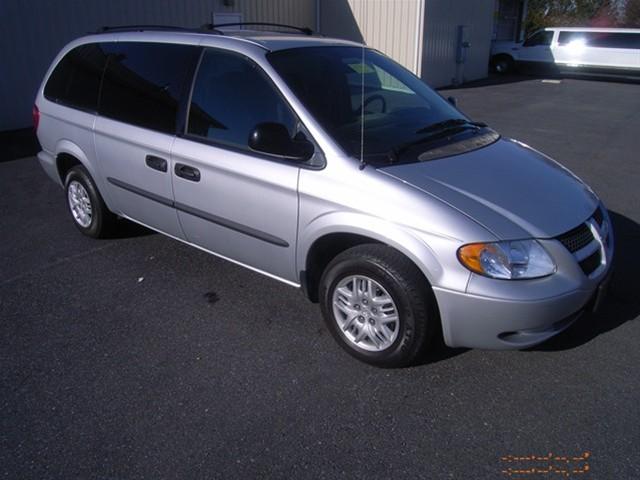 Dodge Grand Caravan 2004 photo 2
