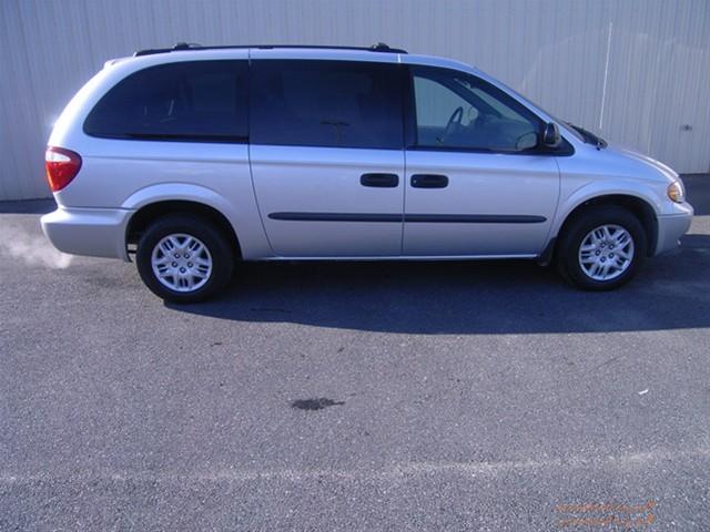Dodge Grand Caravan 2004 photo 4