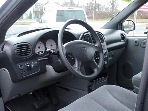 Dodge Grand Caravan 2004 photo 3