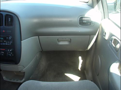 Dodge Grand Caravan 2004 photo 1