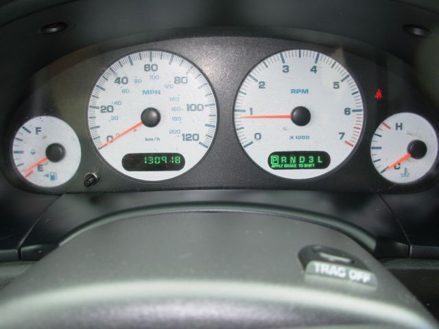 Dodge Grand Caravan 2004 photo 3