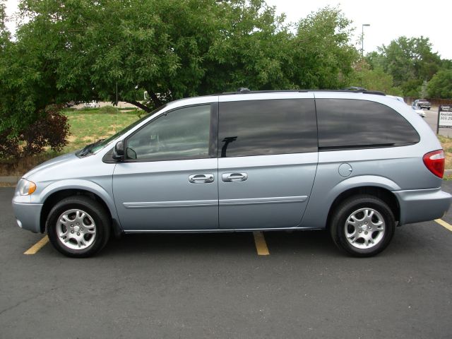 Dodge Grand Caravan 2004 photo 4
