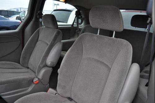 Dodge Grand Caravan 2004 photo 1