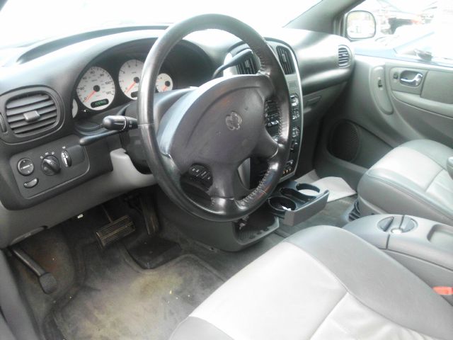 Dodge Grand Caravan 2004 photo 3