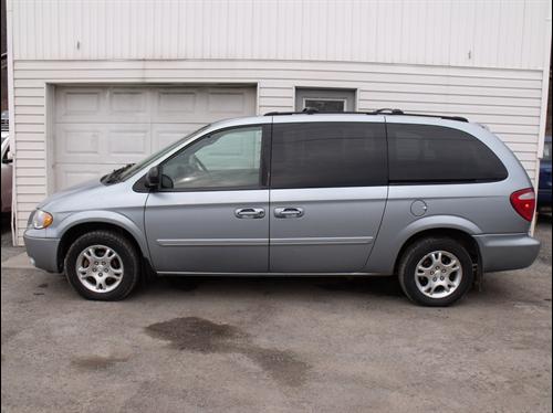 Dodge Grand Caravan 2004 photo 3