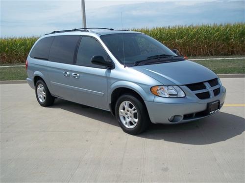 Dodge Grand Caravan 2004 photo 2