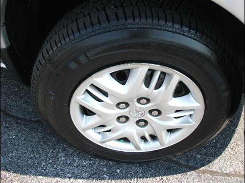 Dodge Grand Caravan 2004 photo 1