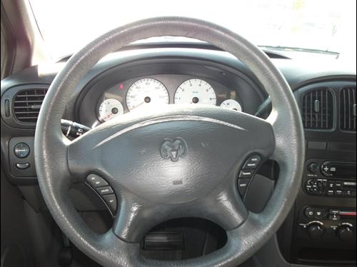 Dodge Grand Caravan 2004 photo 4