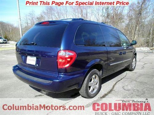 Dodge Grand Caravan 2004 photo 1