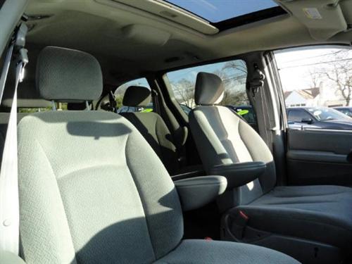 Dodge Grand Caravan 2004 photo 5