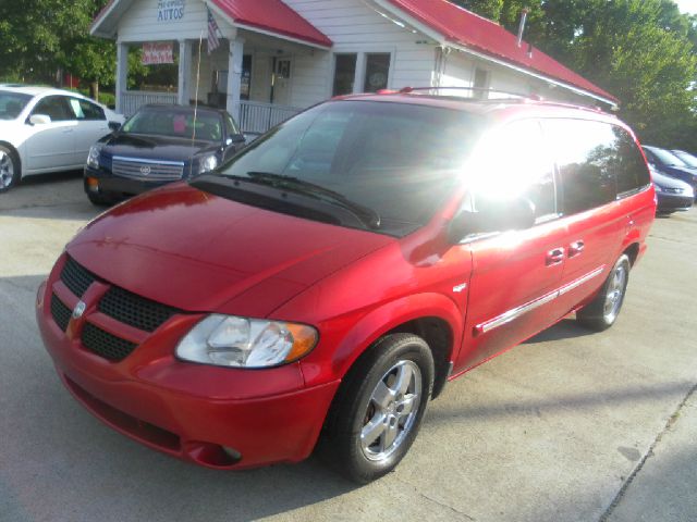 Dodge Grand Caravan 2004 photo 2