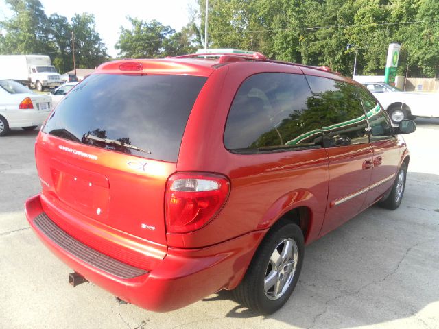 Dodge Grand Caravan 2004 photo 4
