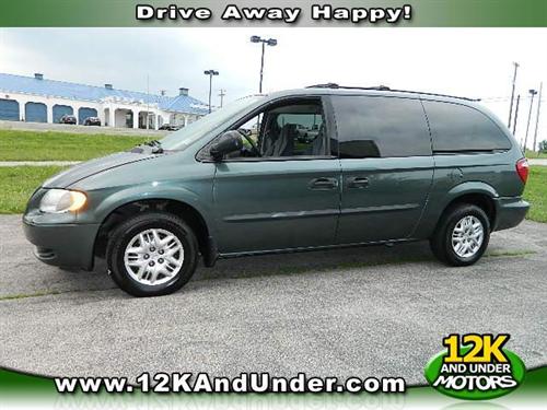 Dodge Grand Caravan 2004 photo 1