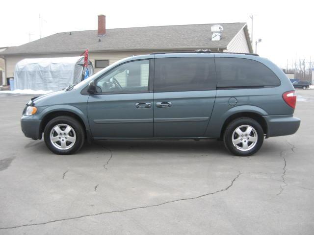 Dodge Grand Caravan 2005 photo 3