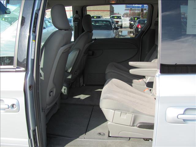 Dodge Grand Caravan 2005 photo 4