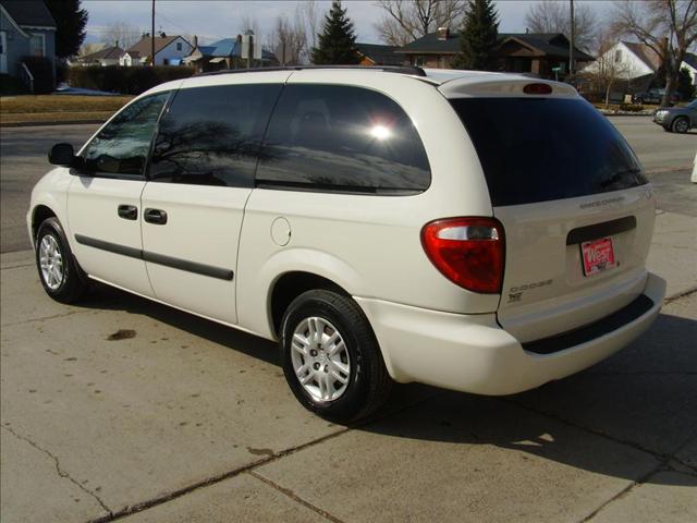 Dodge Grand Caravan 2005 photo 2
