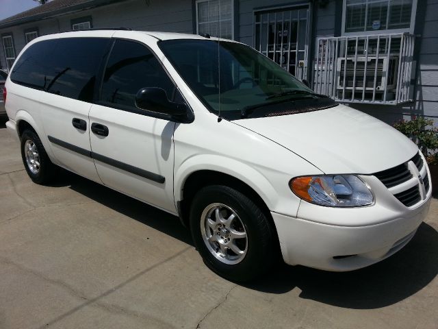 Dodge Grand Caravan 2005 photo 1