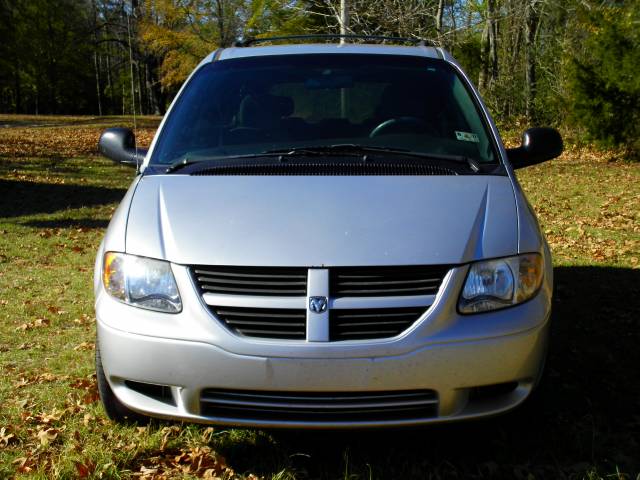 Dodge Grand Caravan 2005 photo 3