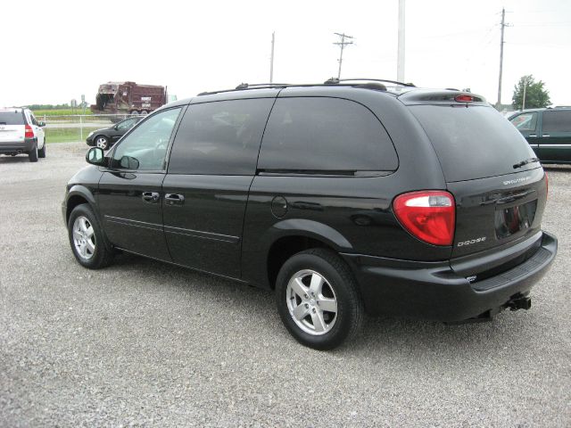 Dodge Grand Caravan 2005 photo 1