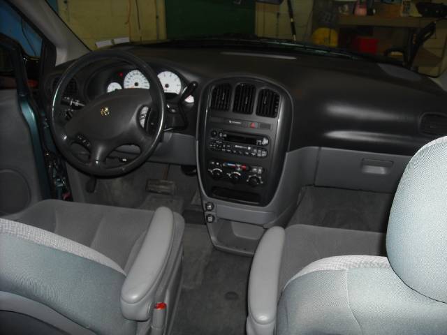 Dodge Grand Caravan 2005 photo 4