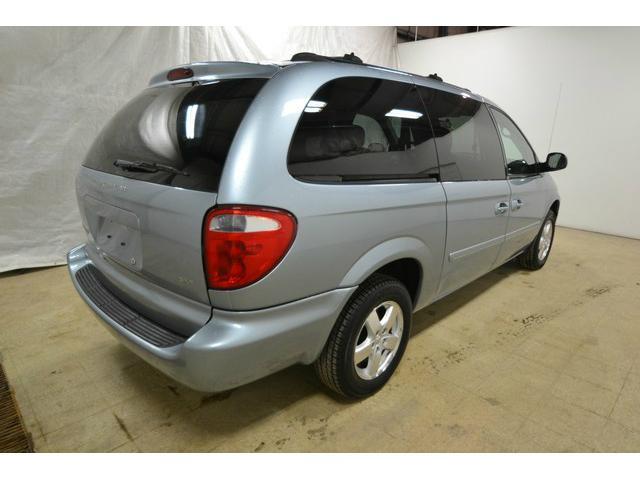 Dodge Grand Caravan 2005 photo 4