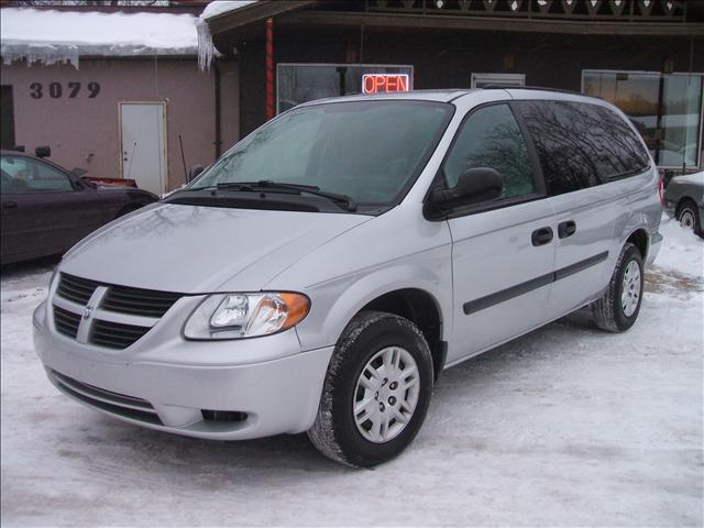 Dodge Grand Caravan 2005 photo 2
